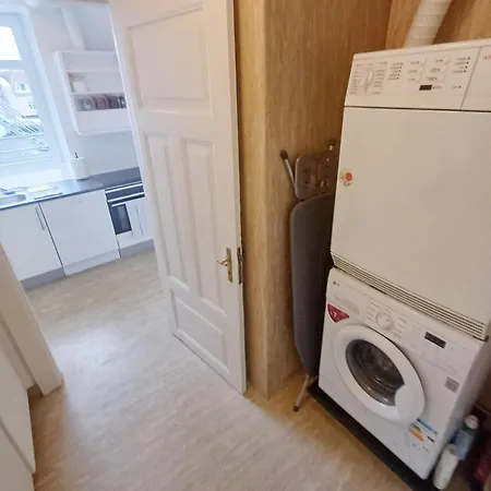 Grand Bright 2 Bedroom And 2 Bathroom In