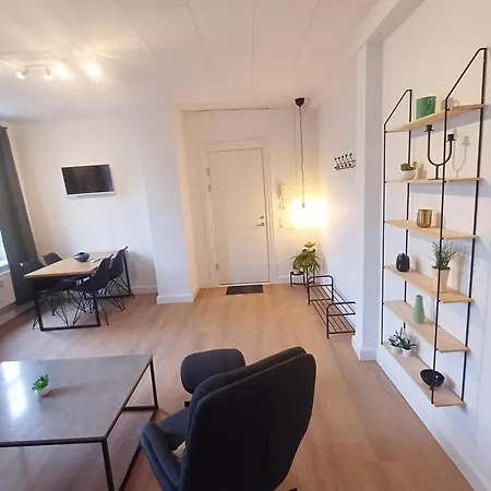 Grand Bright 2 Bedroom And 2 Bathroom In *
