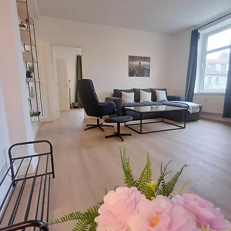 Grand Bright 2 Bedroom And 2 Bathroom In Appartement